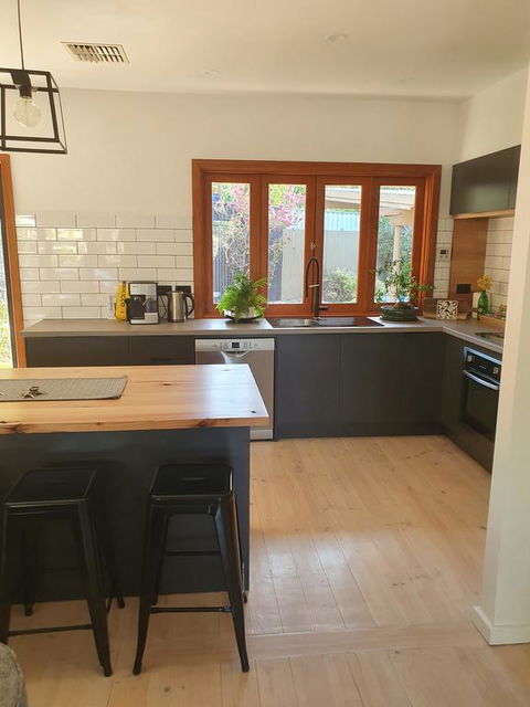 Seacliff Park Holiday Home - Seniors Australia 1