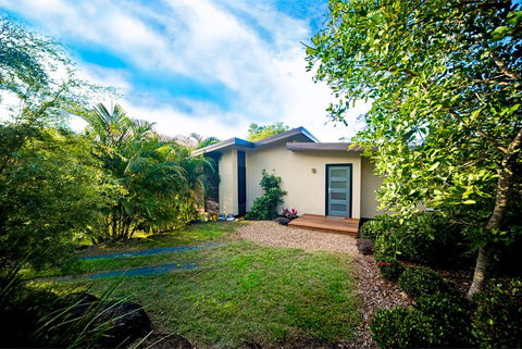 Seclude Rainforest Retreat - Seniors Australia 3