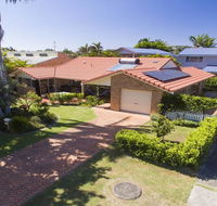 SECRET GARDEN - WiFi - Netflix - Pet Friendly - Seniors Australia