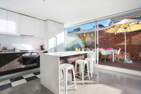 StayCentral On Oxford Penthouse - Seniors Australia 2