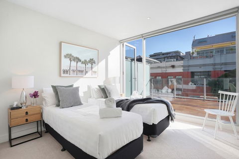 StayCentral On Oxford Penthouse - Seniors Australia 3