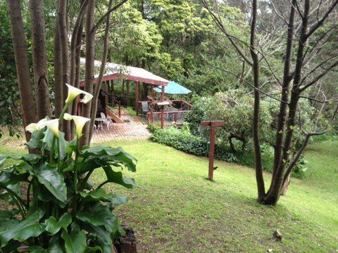 Stone's Throw Cottage Bed And Breakfast - Seniors Australia 0