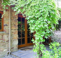 Stonehenge Retreat - Seniors Australia