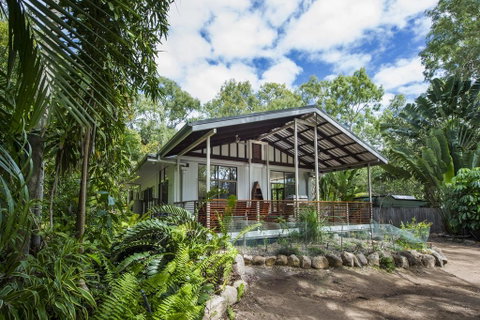 Sunbird Retreat - Seniors Australia 0