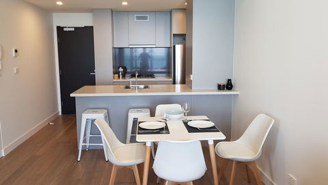 Supercar Fan's Dream - Track Side Apartment #1 - Seniors Australia 2