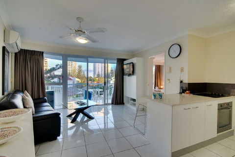 Surf Parade Resort - Seniors Australia 3