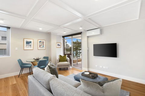 Surfways Executive Apartment At Manly Beach - Seniors Australia 1
