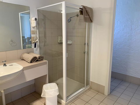 Swaggers Motor Inn - Seniors Australia 2
