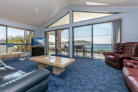 Tah Villa, 1/68 Marine Drive - Seniors Australia 0