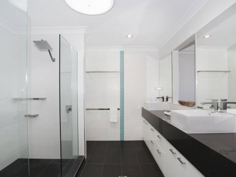Tarcoola 49 - 4 BDRM Canal Home With Pool - Seniors Australia 2