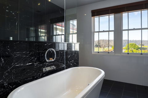 Tarraleah Lodge - Seniors Australia 1
