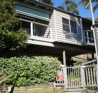 The Beach Hut Avoca Beach NSW - Seniors Australia
