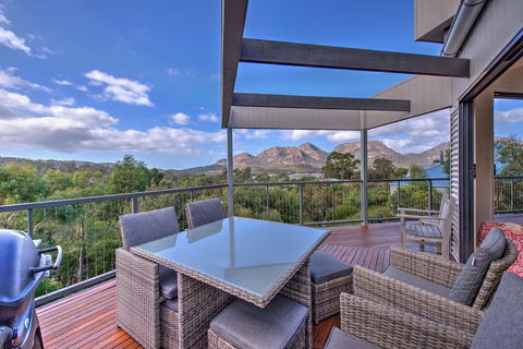 The Bolthole - Seniors Australia 2