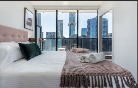 The Crown Of Southbank - Seniors Australia 2