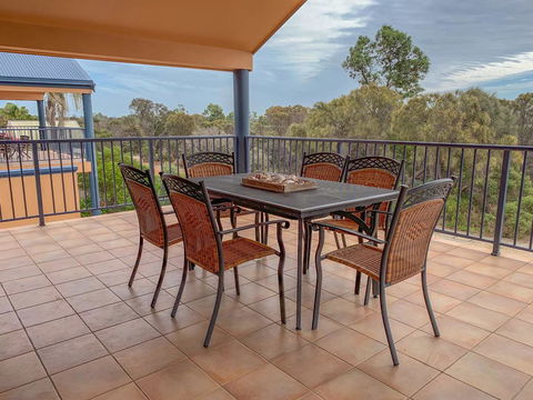 The Curly Seahorse - Seniors Australia 1