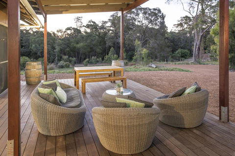 The Deck - Seniors Australia 1