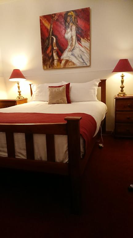 The Empire Hotel - Seniors Australia 3