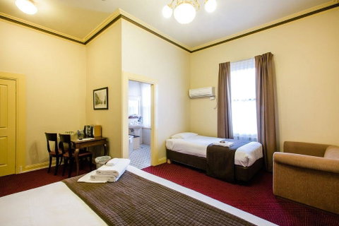 The Glenferrie Hotel Hawthorn - Seniors Australia 2