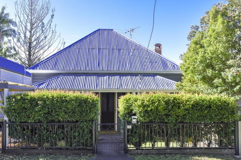 The Grey House - Seniors Australia 0