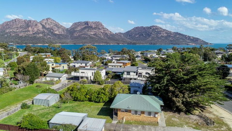 The Hazards Beach Escape - Seniors Australia 0