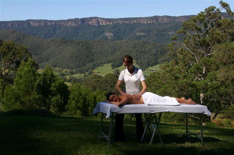 The Heavens Mountain Escape - Seniors Australia 0