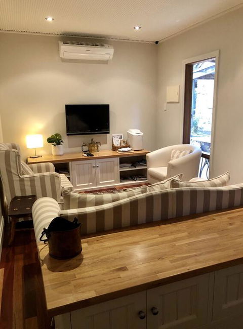 The Miners Cottage, Barossa - Seniors Australia 3