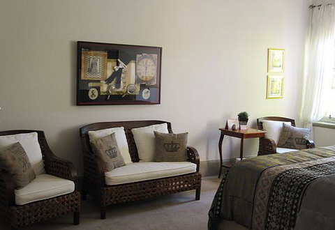 The Old Nunnery B & B Moss Vale - Seniors Australia 1