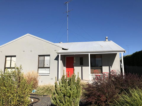 The Red Door - Seniors Australia 0