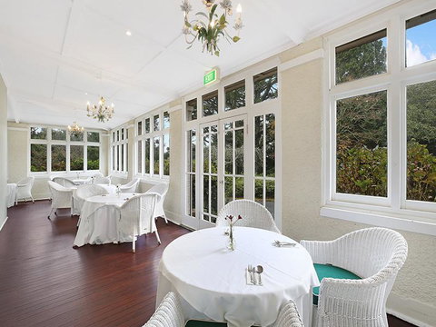 The Robertson Hotel - Seniors Australia 2