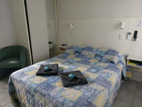 The Tree Motel - Seniors Australia 1