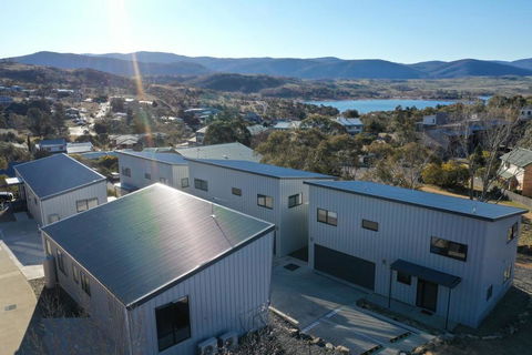 TheNix Jindabyne - Seniors Australia 0