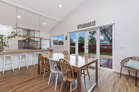 Thunder Point Cottage - Seniors Australia 0