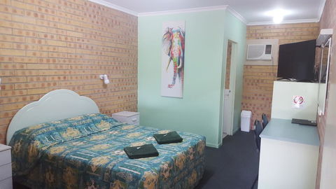 Tiaro Motor Inn - Seniors Australia 2