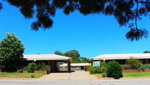 Tooleybuc Motel - Seniors Australia 1