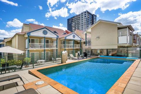 Toowong Inn & Suites - Seniors Australia 0
