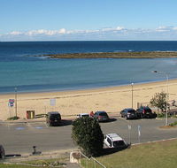 Toowoon Beach View 3br Villa 4 just steps to beach with views - Seniors Australia