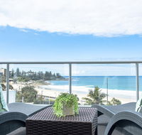 Top Floor Kings Beach Views With Private Rooftop Terrace with spa bath - Seniors Australia