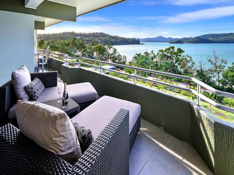 Top Floor Hibiscus Apartment 208 - Seniors Australia 2