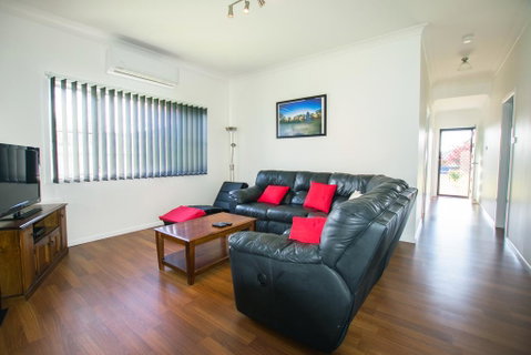 Topaz Cottage - Seniors Australia 3