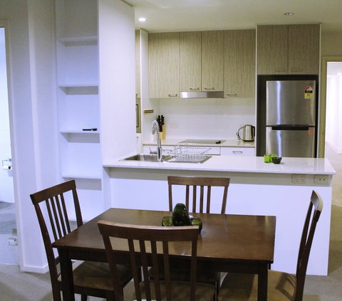 Tranquil, Relaxing Forrest Style Apartment - Braddon CBD - Seniors Australia 1