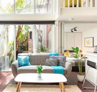 Trendy Loft Near Smith St. with Cosy Courtyard and Parking - Seniors Australia