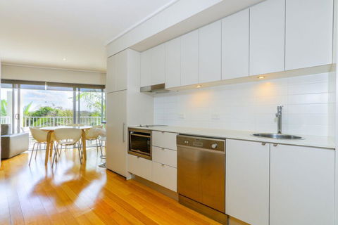 Two Bedroom Resort Apartment - Seniors Australia 3