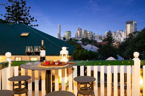 Ultimate Family Home - 3 Bedroom Lux Retreat With Private Pool, Spa And Incredible Views - Seniors Australia 2