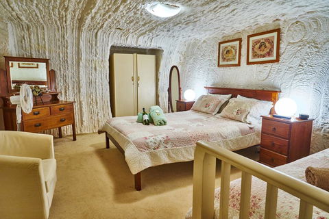 Underground Bed & Breakfast - Seniors Australia 2