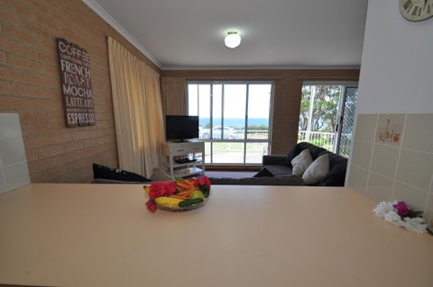 Unit 1, Countess Court - Seniors Australia 3