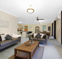 Valley View Townhouse - on the RAIL TRAIL - Seniors Australia