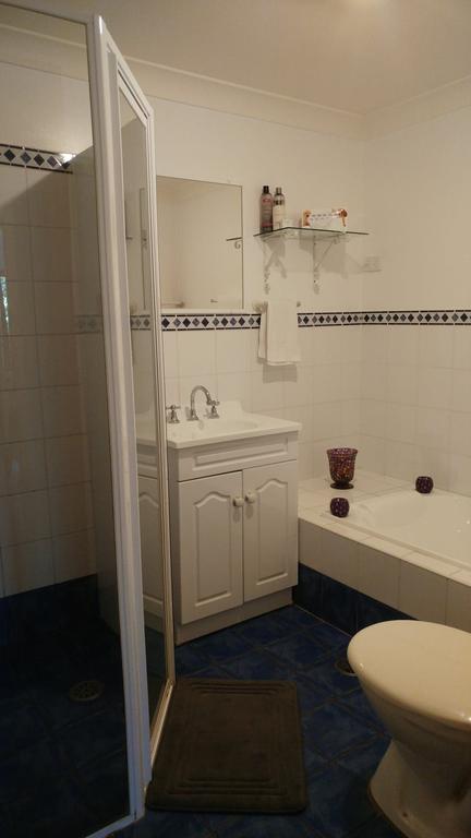 Ven & Marks Place - Seniors Australia 3