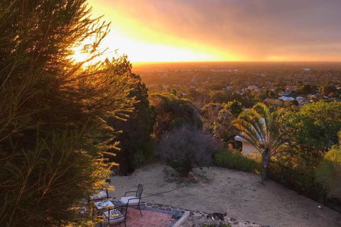 Vermillion Skies Holiday Accommodation - Seniors Australia 0
