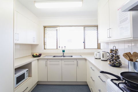 Vickery House 8 Bedroom Flat - Seniors Australia 0