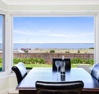 Victor Harbor Beachfront Bliss  WiFi - Seniors Australia